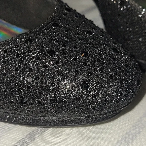 Women's Rhinestone Black Shoes Worn twice LIKE NEW 👍 Size 8.5M - Picture 2 of 9